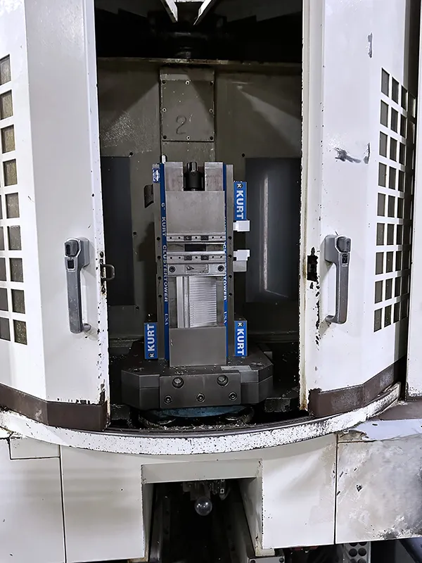 Makino A51 Horizontal Machining Center (2006)
