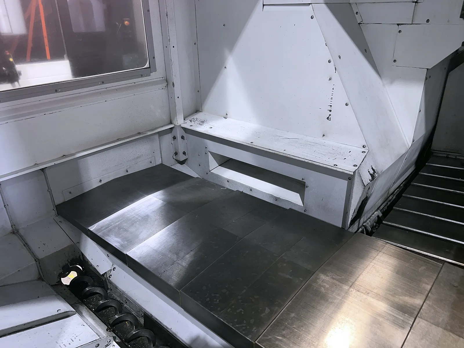 Haas EC-1600ZT-4X - 2008