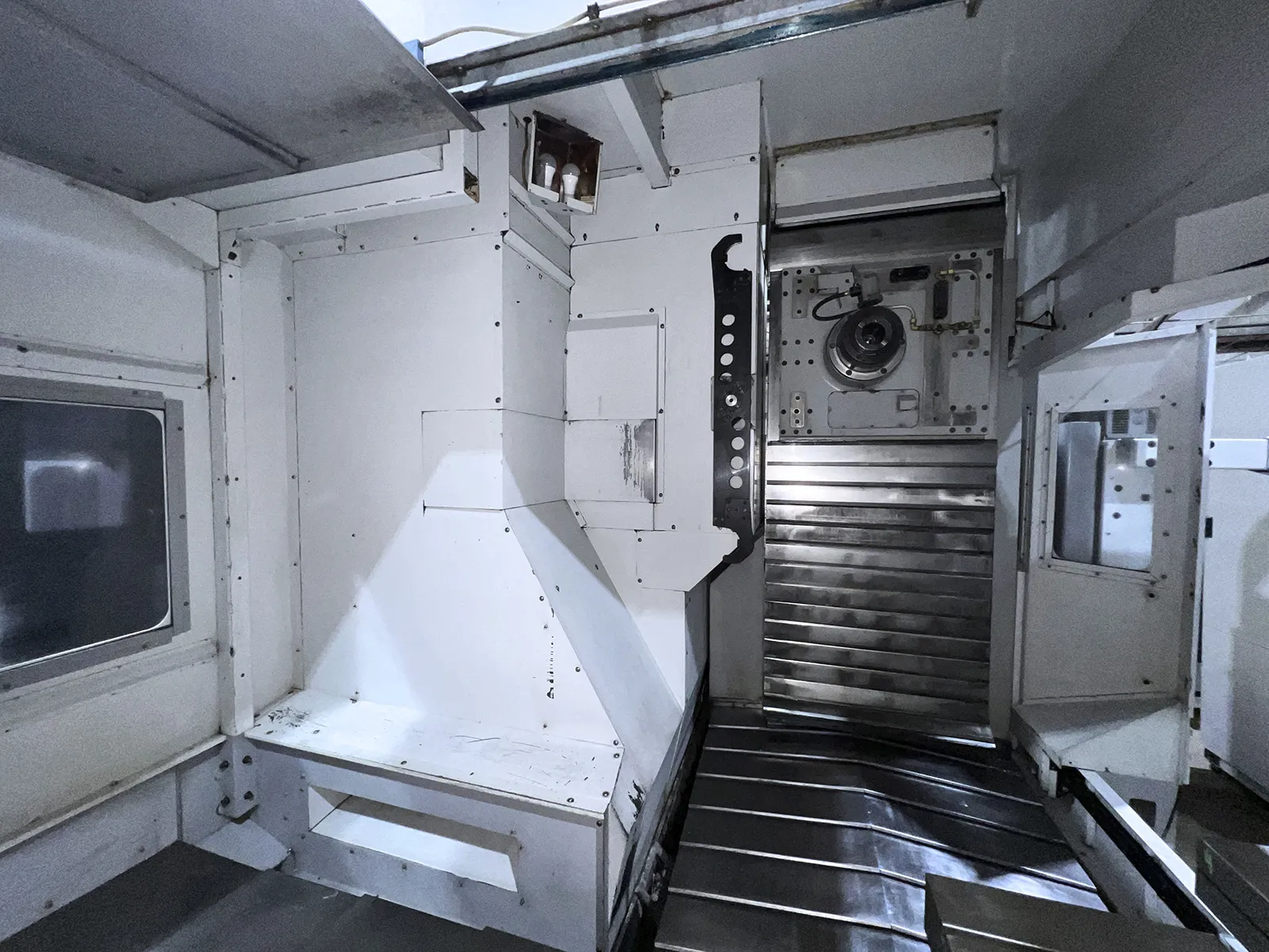 Haas EC-1600ZT-4X - 2008