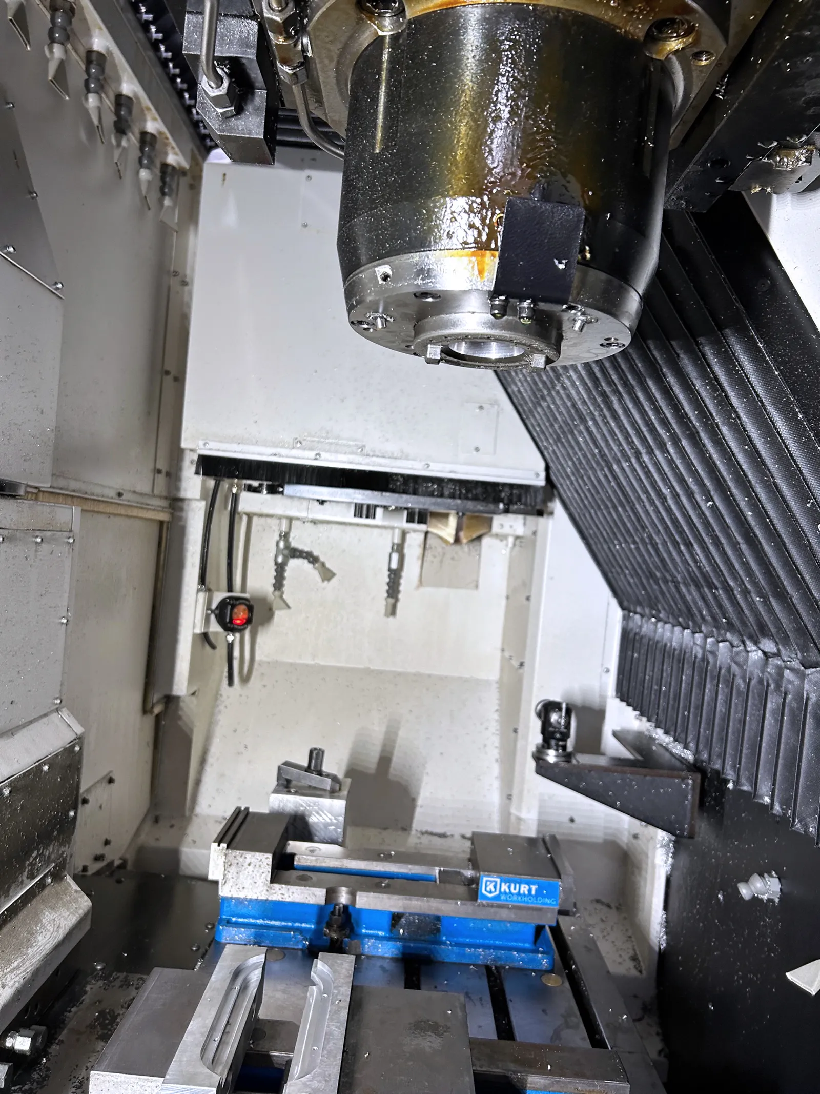 Mazak VC500C 2PC 2023_3706875
