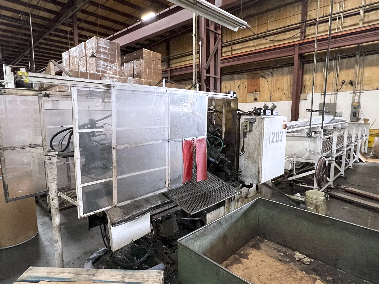 Modern Cut off machine_3704681