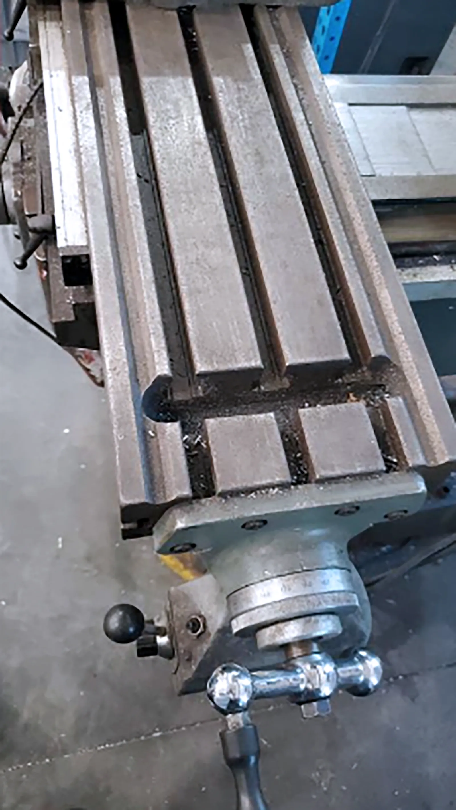 9" x 48" Lagun Vertical Milling Machine W/ DROs, Powerfeed_3633520