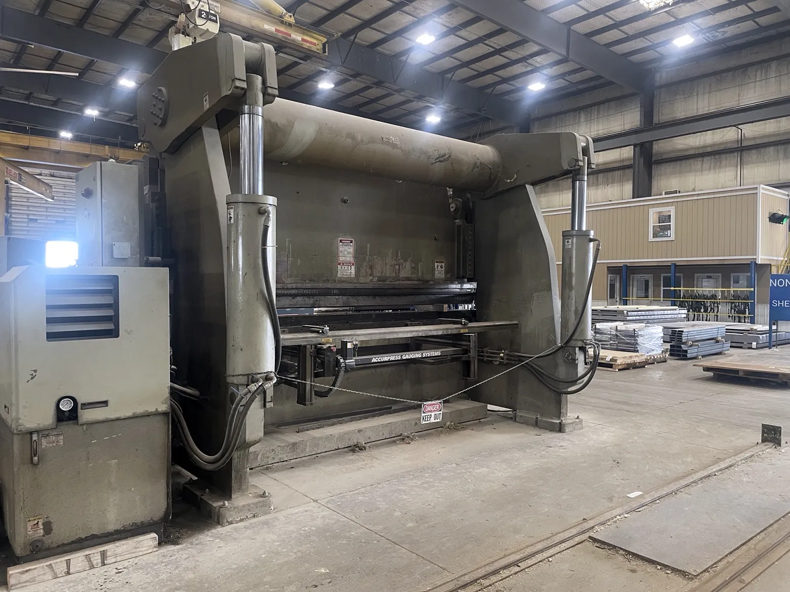 Accurpress 760014 cnc hydraulic press brake 2003_3713508