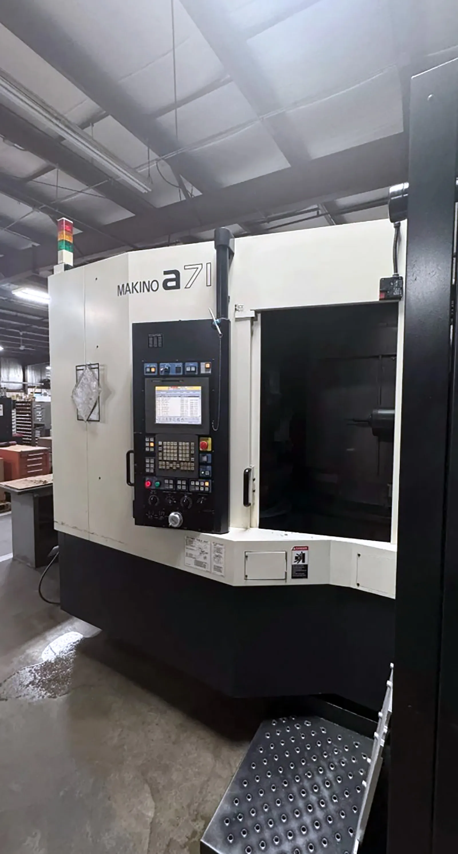 Makino a71 2010_3716485
