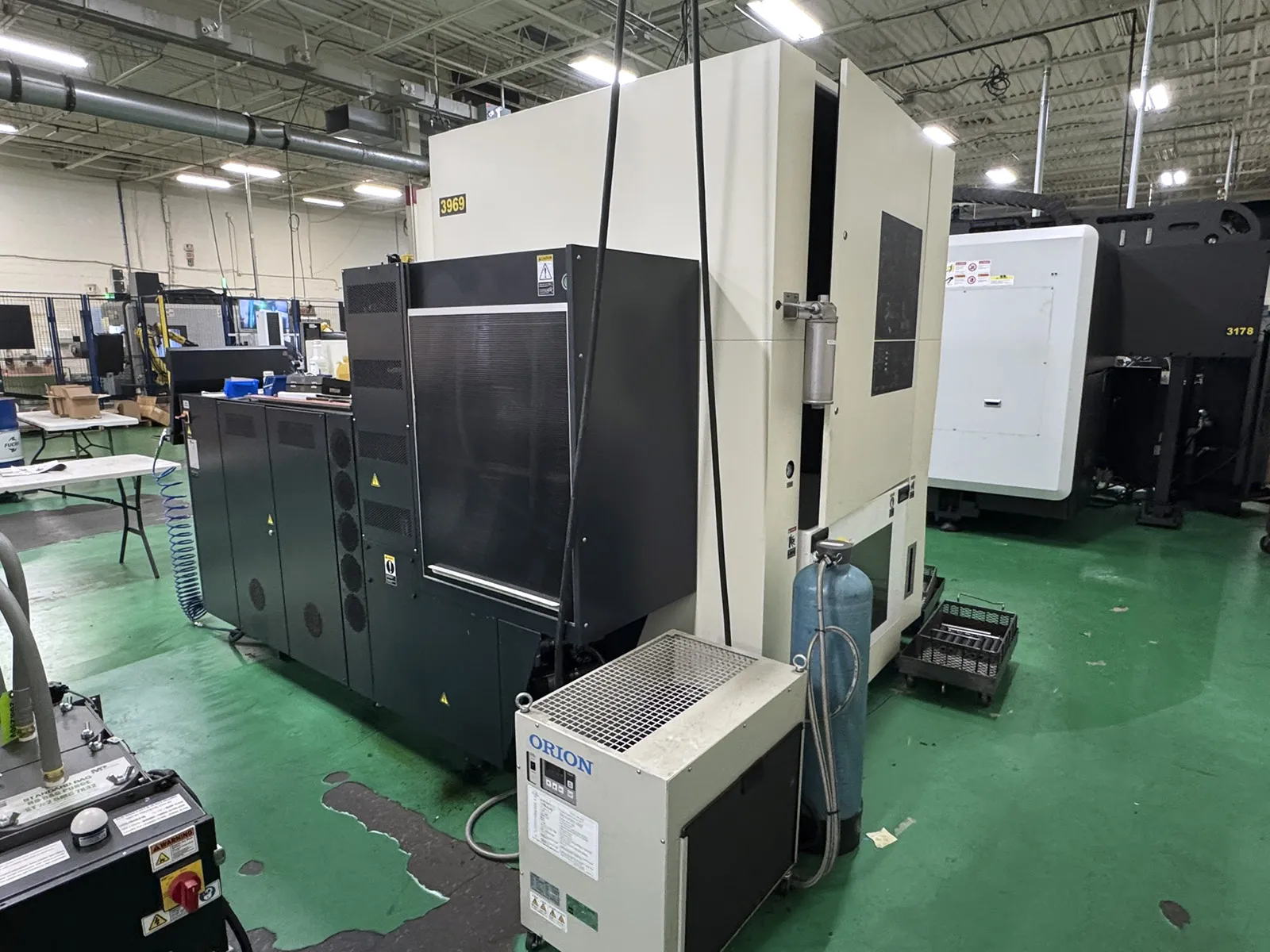 Makino U6 H.E.A.T_3725487