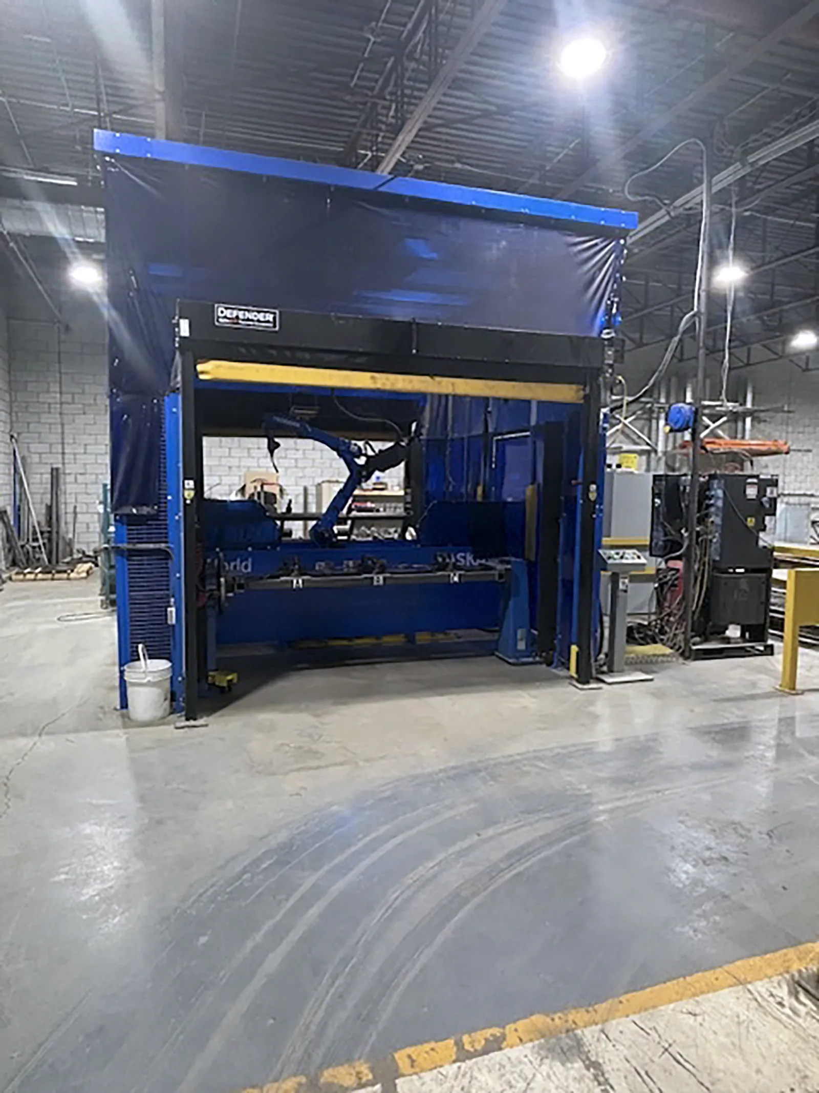 Yaskawa Robot Weld Cell_3726158