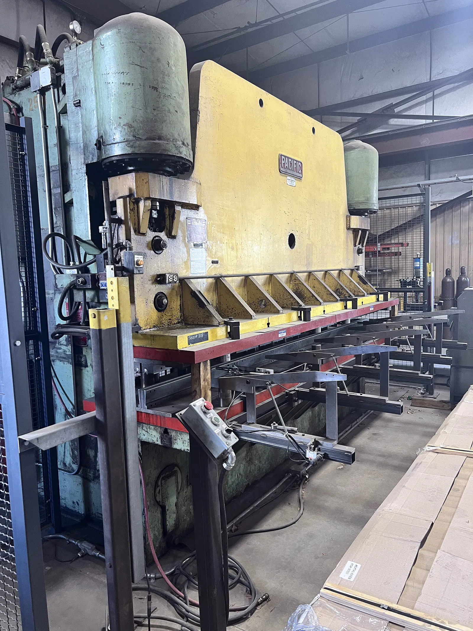 Pacific 400T Press Brake
