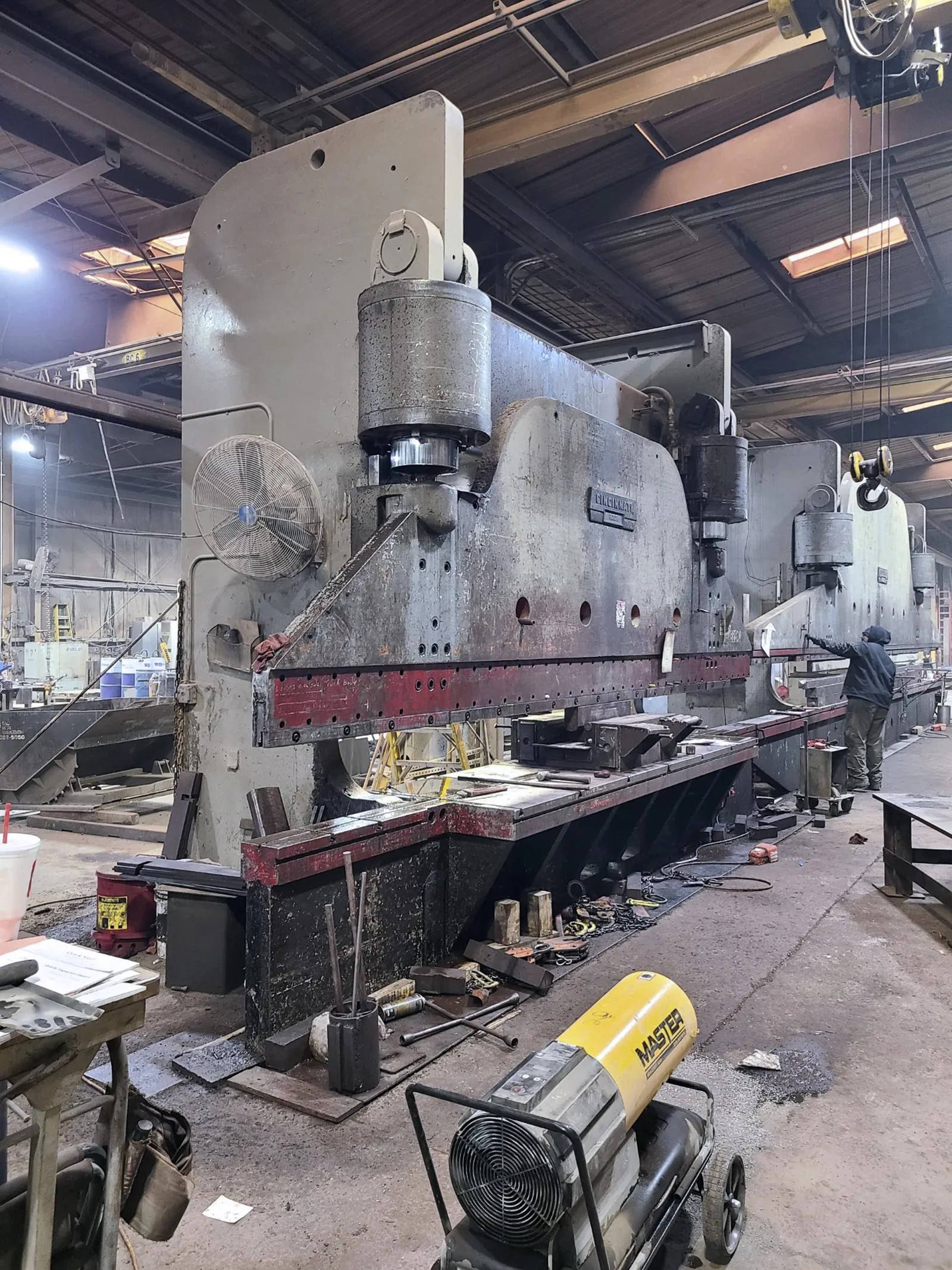 Cincinnati 600H Press Brake 600T x 20'_3733782