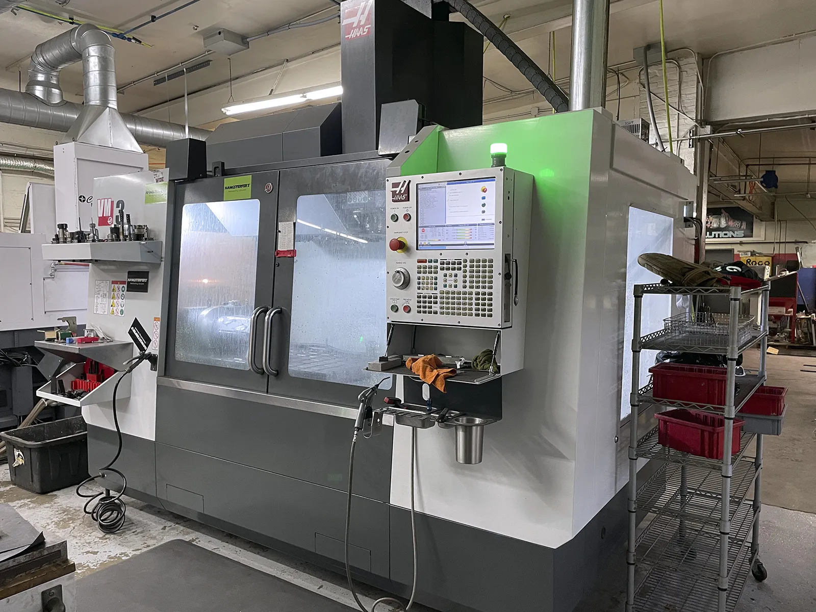 Haas VM3_3737948