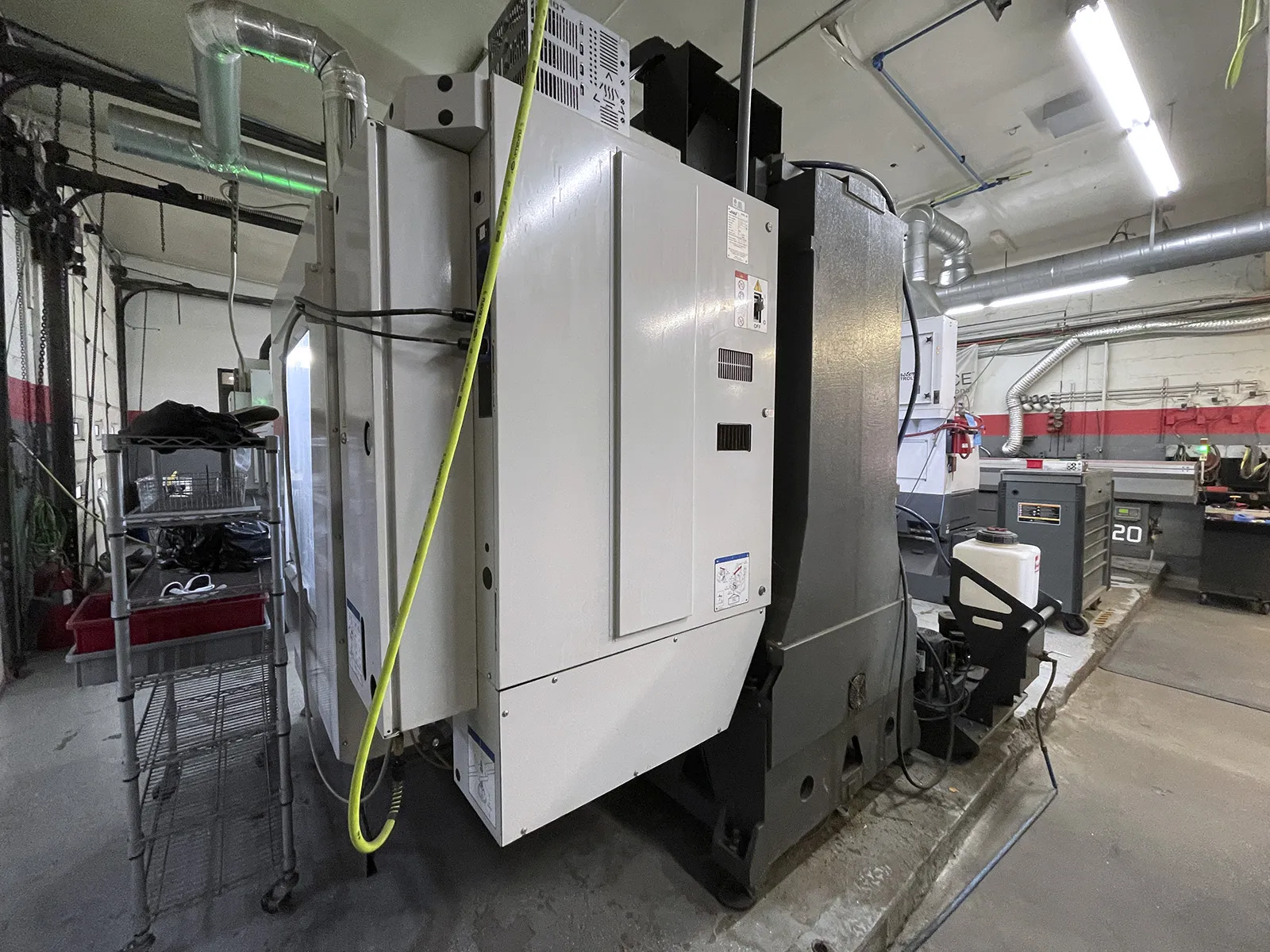 Haas VM3_3737948