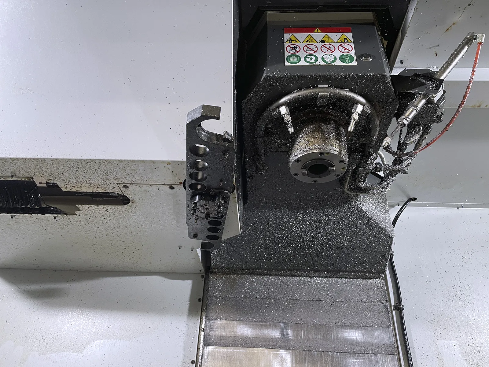 Haas VM3_3737948