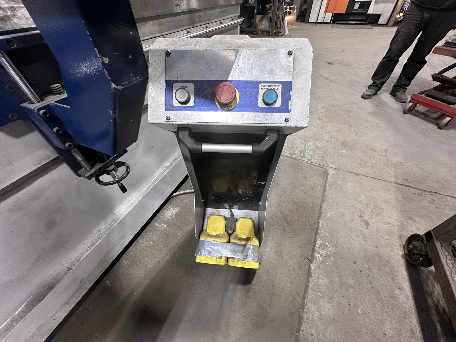 MVD C220-3700 Press Brake_3740789