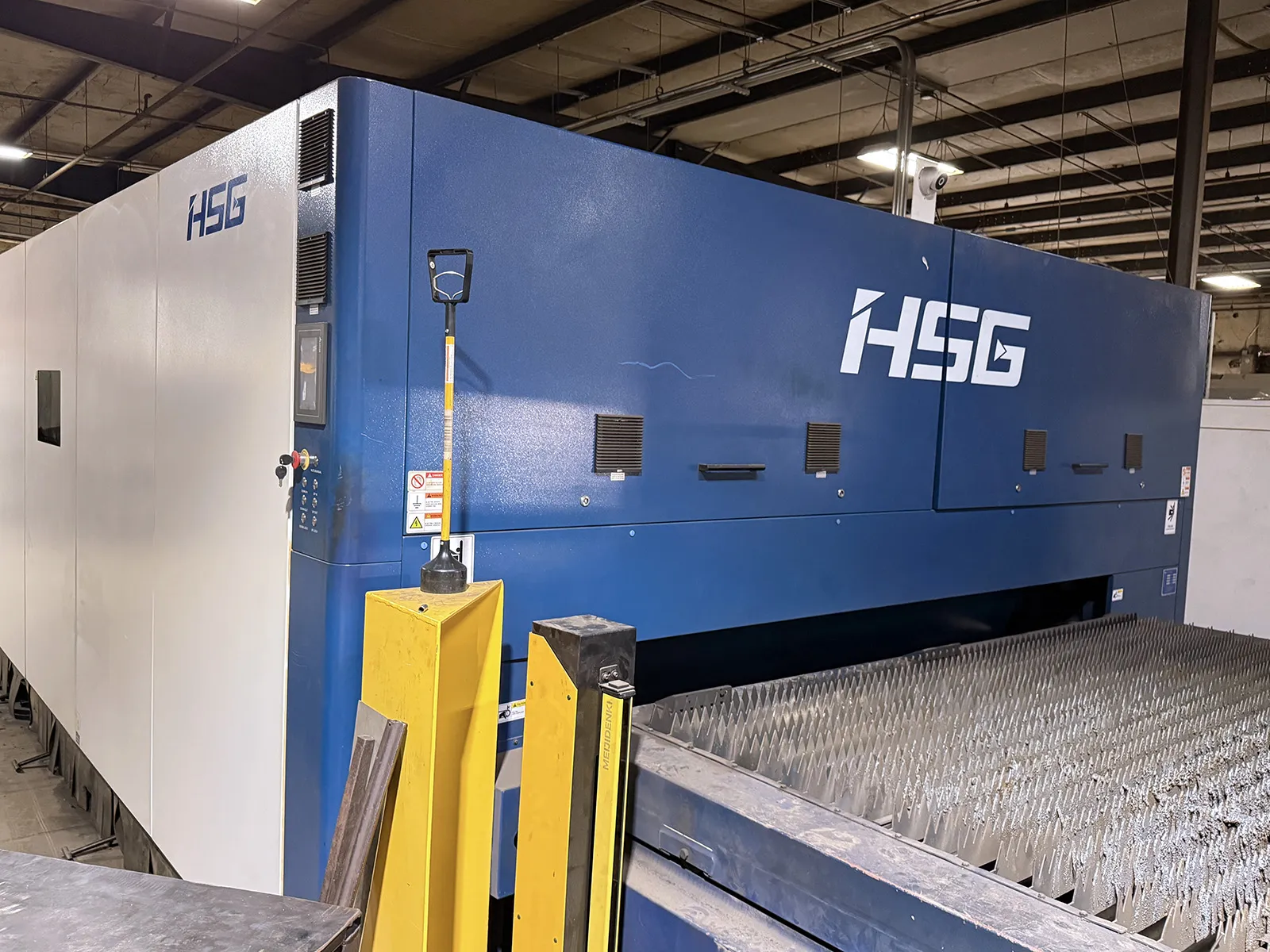 HSG G6025X-Pro 20kW Fiber Laser 8x20 Dual Tables_3737328