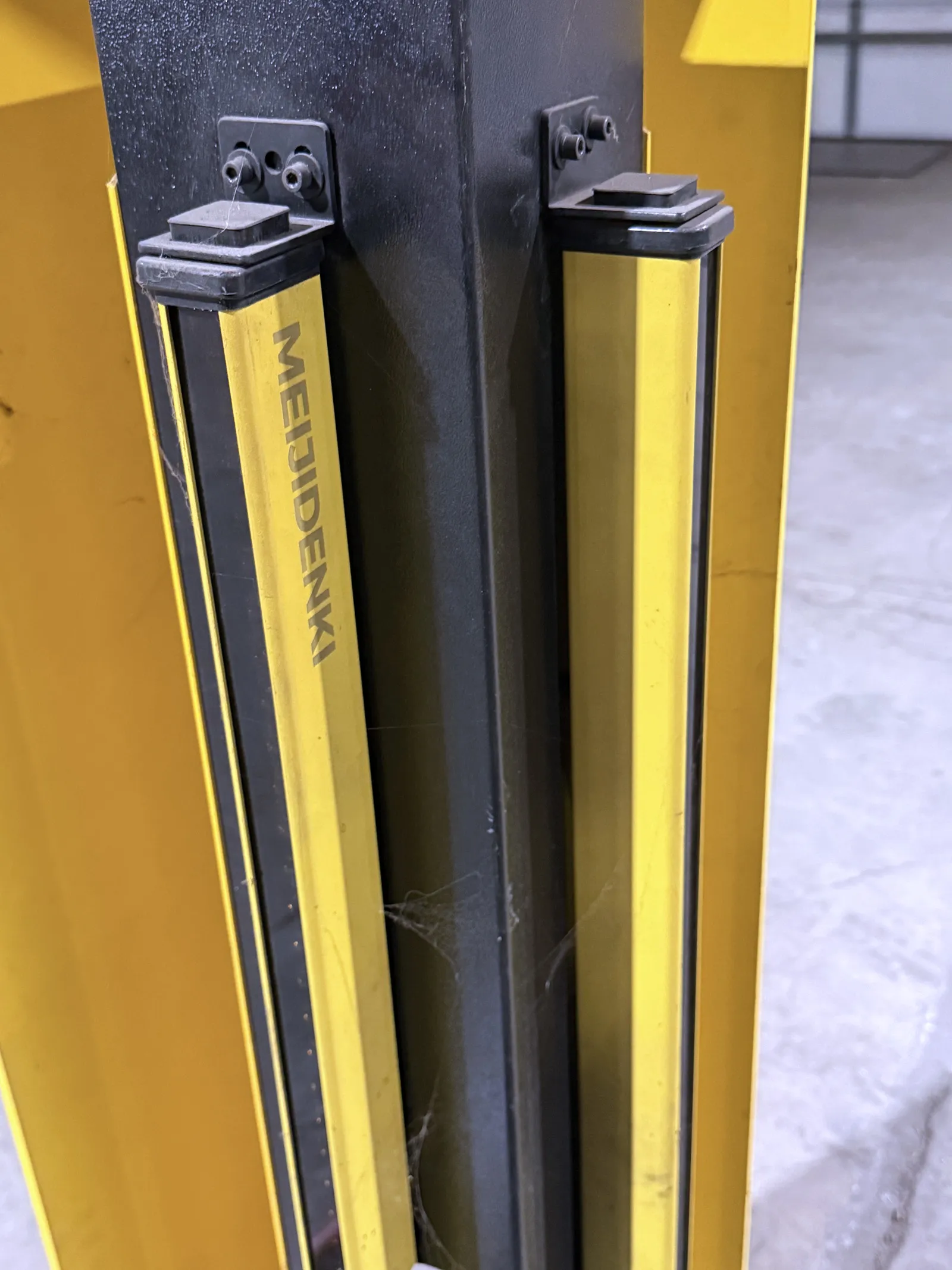 HSG G6025X-Pro 20kW Fiber Laser 8x20 Dual Tables_3737328