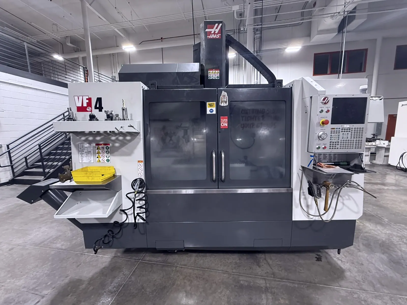 Haas VF-4_3751929