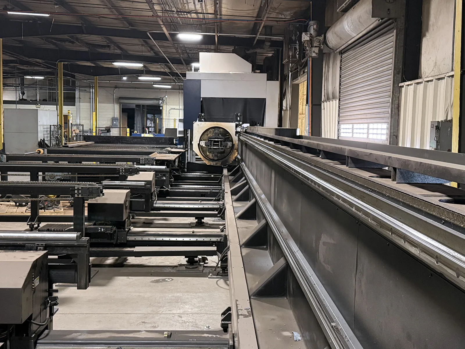 HSG 15036 6kW Tube Laser 50' infeedoutfeed_3737358