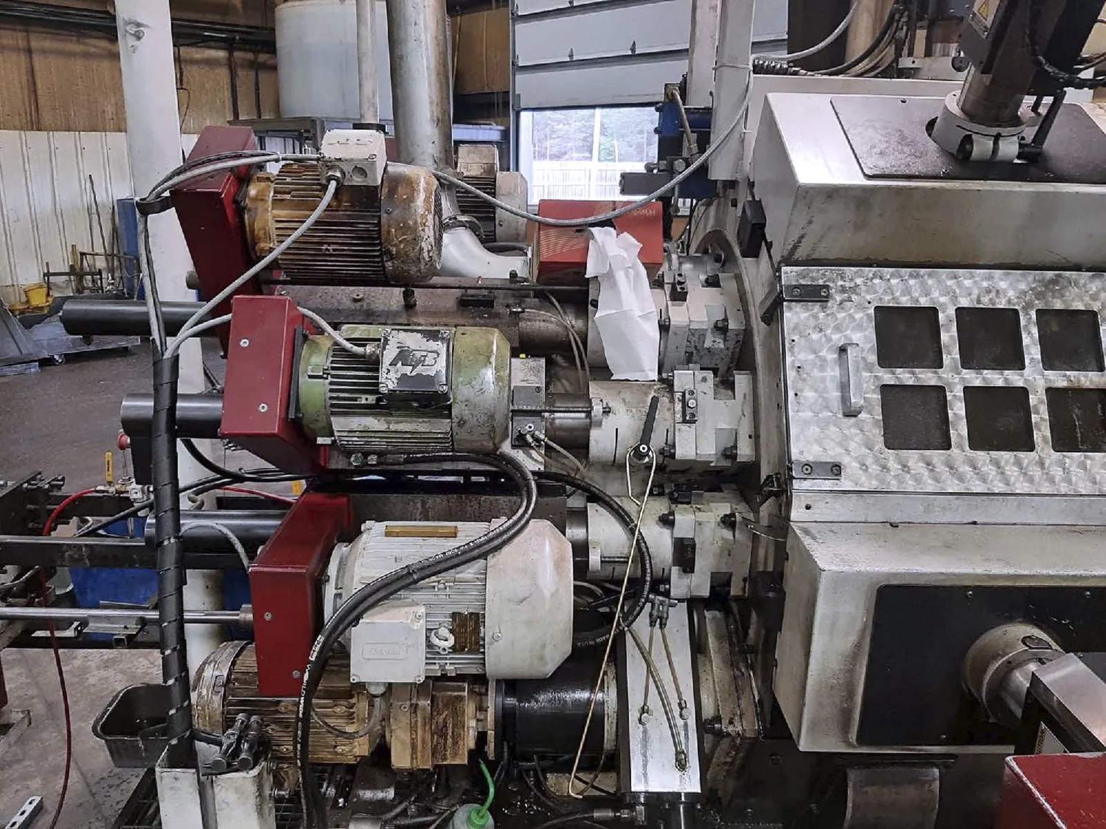 Hydromat EPIC V12‑51 CNC Trunnion_3754470