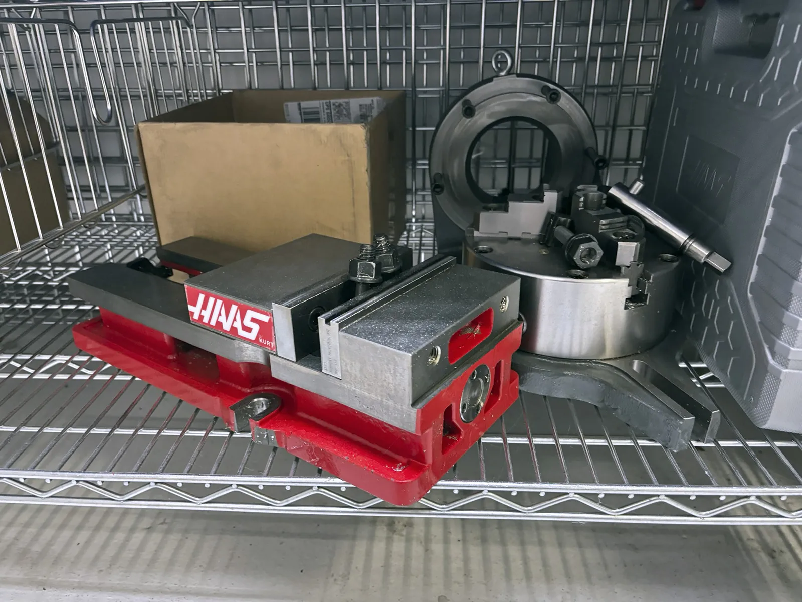 Haas VM-2_3754774