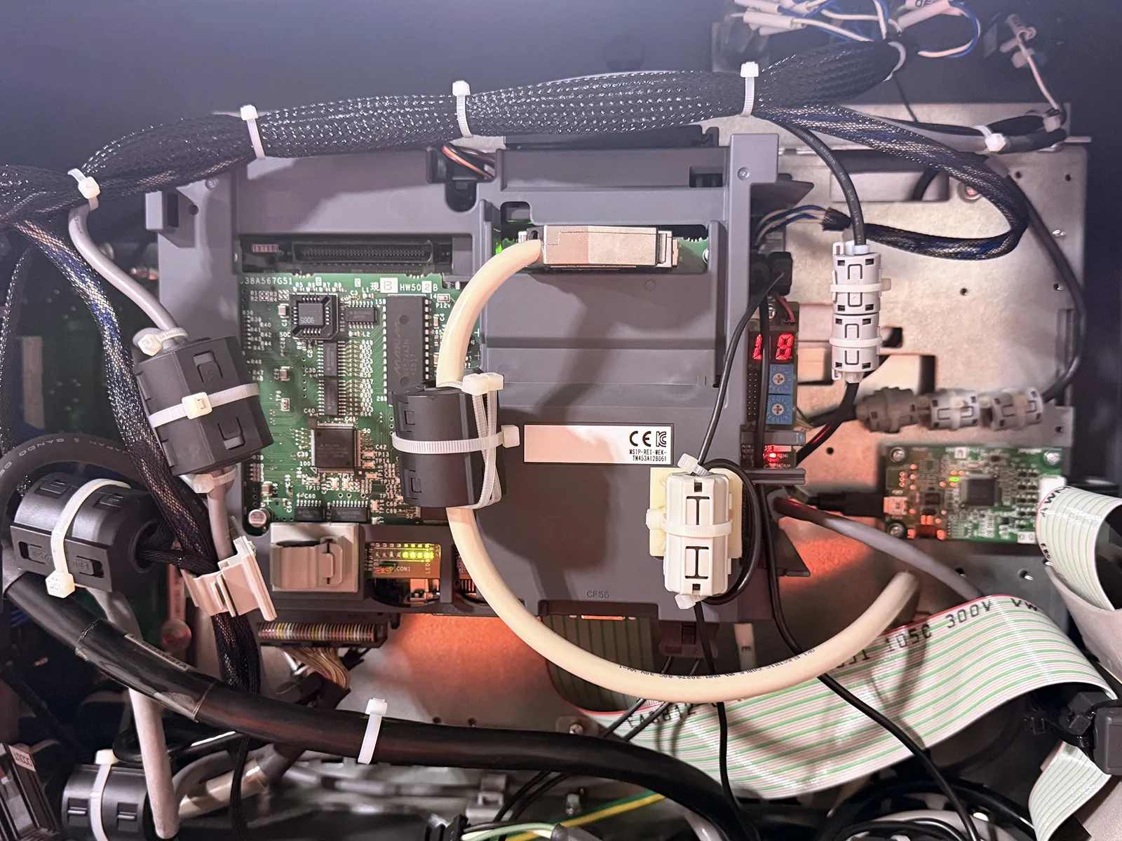Mitsubishi EA28VM Advance (2016) EDM Sinker_3732844