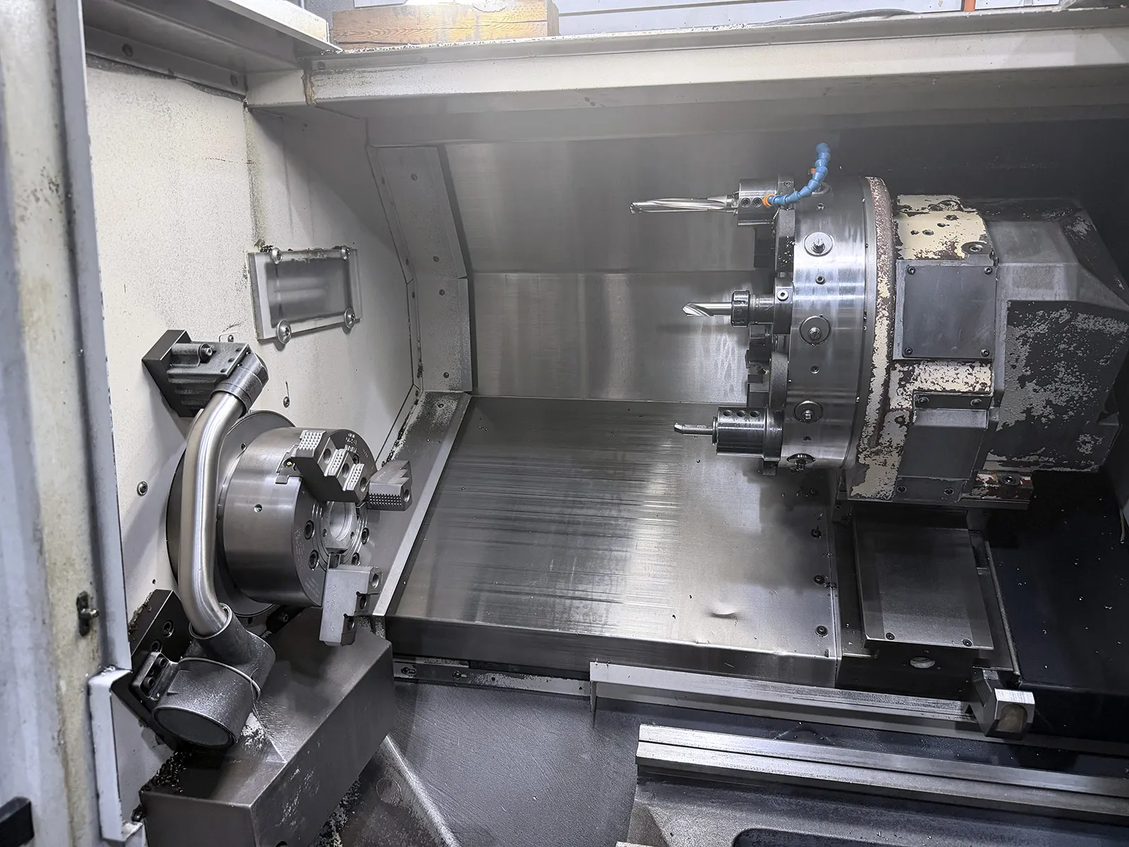 Okuma Genos L300E-M, 2013_3760550