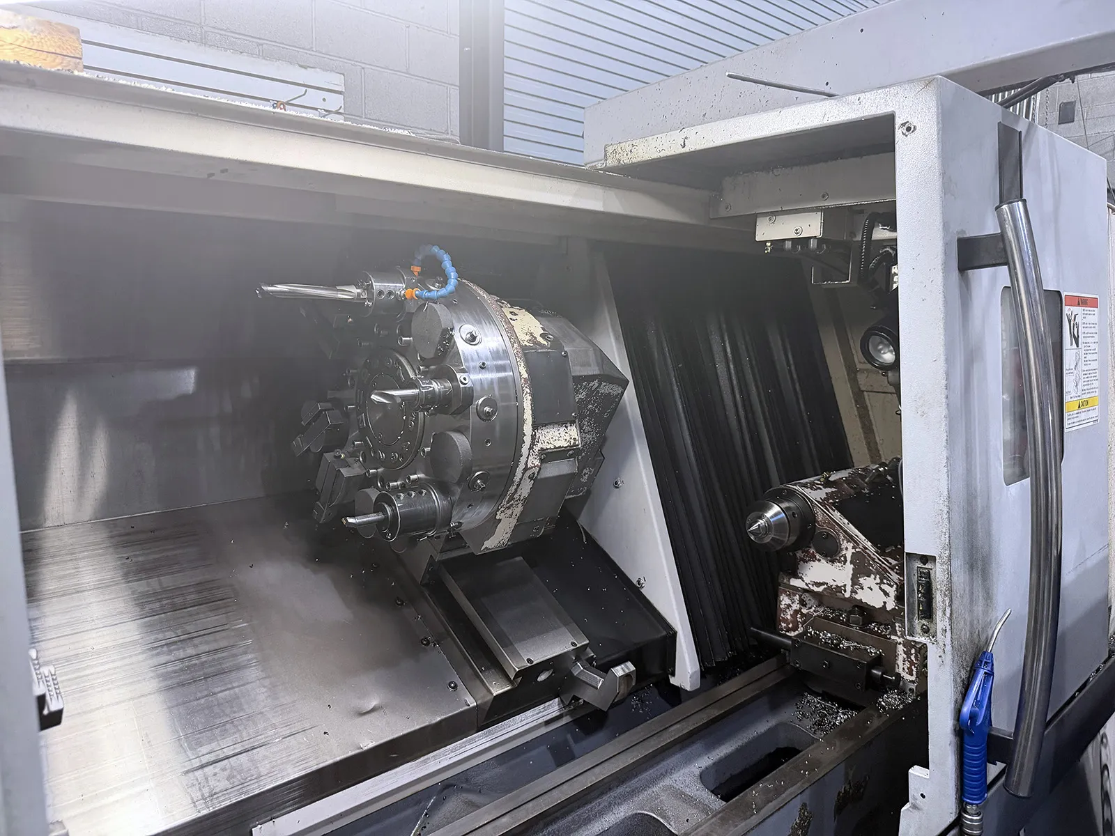 Okuma Genos L300E-M, 2013_3760550