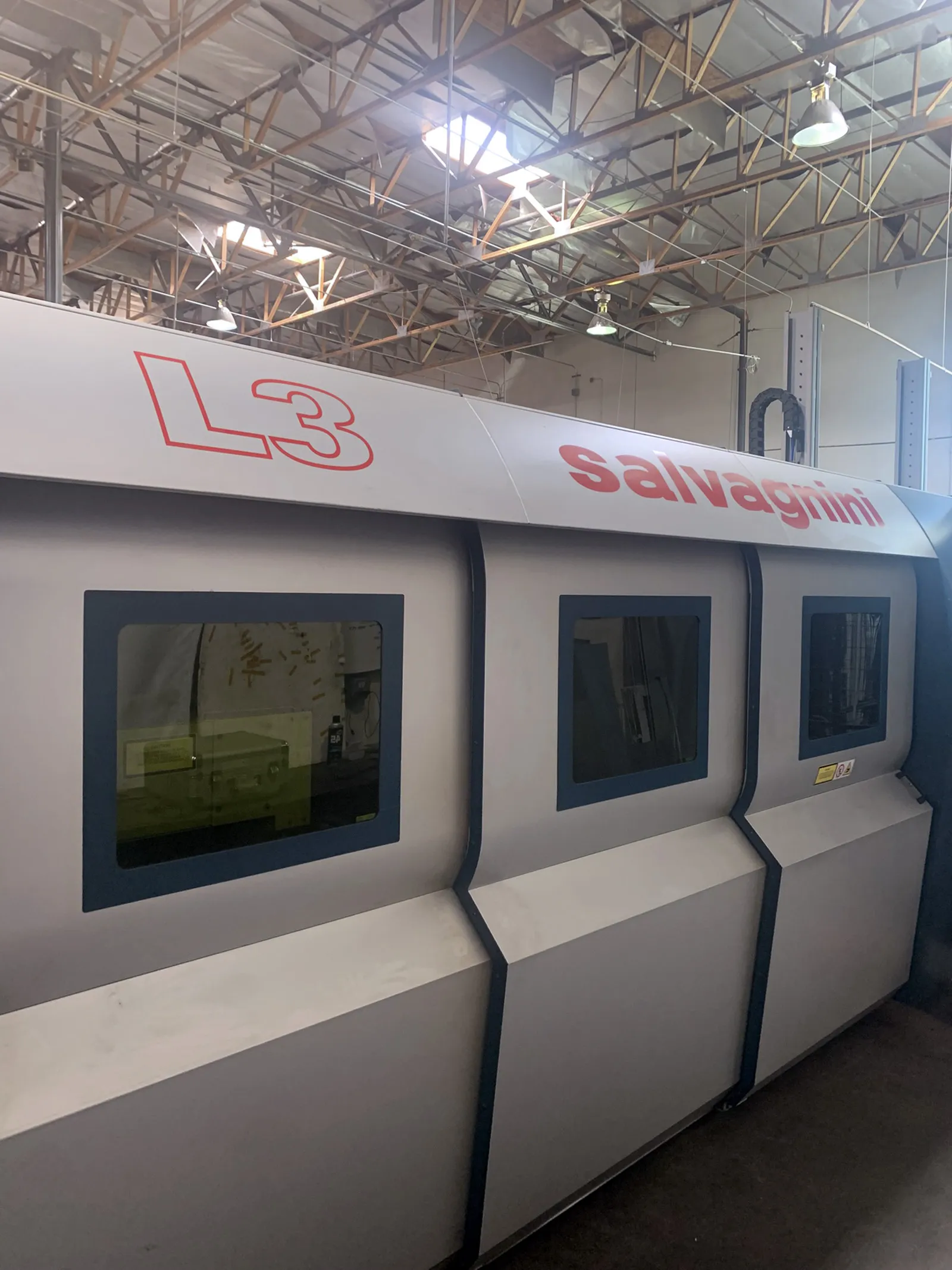 Salvagnini L3 – 3kw Fiber Laser w Automation_3761368