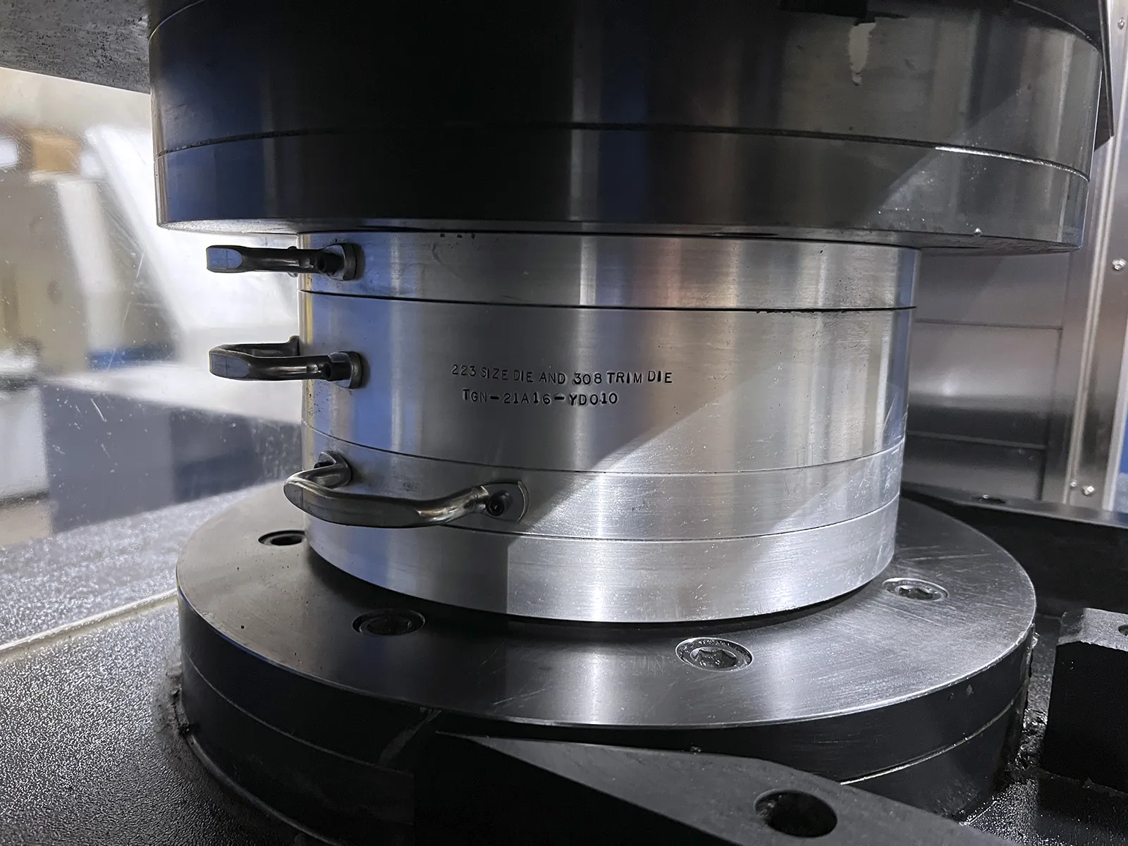 KENNAMETAL EXTRUDE HONE EASY FLOW 200_3753736