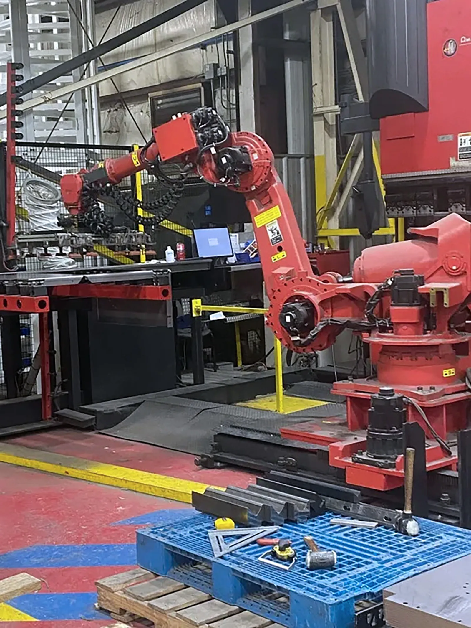 Amada HDS2204NTW CNC Hydraulic Press Brake_3765265
