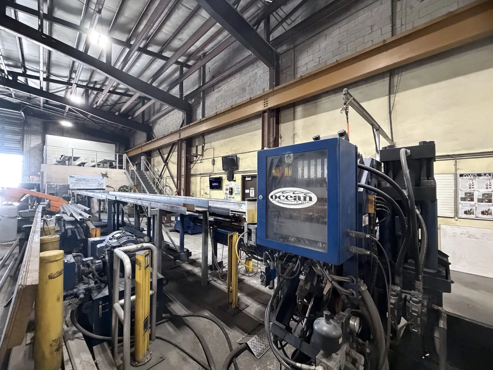 Ocean Clipper Angle Line_3765357
