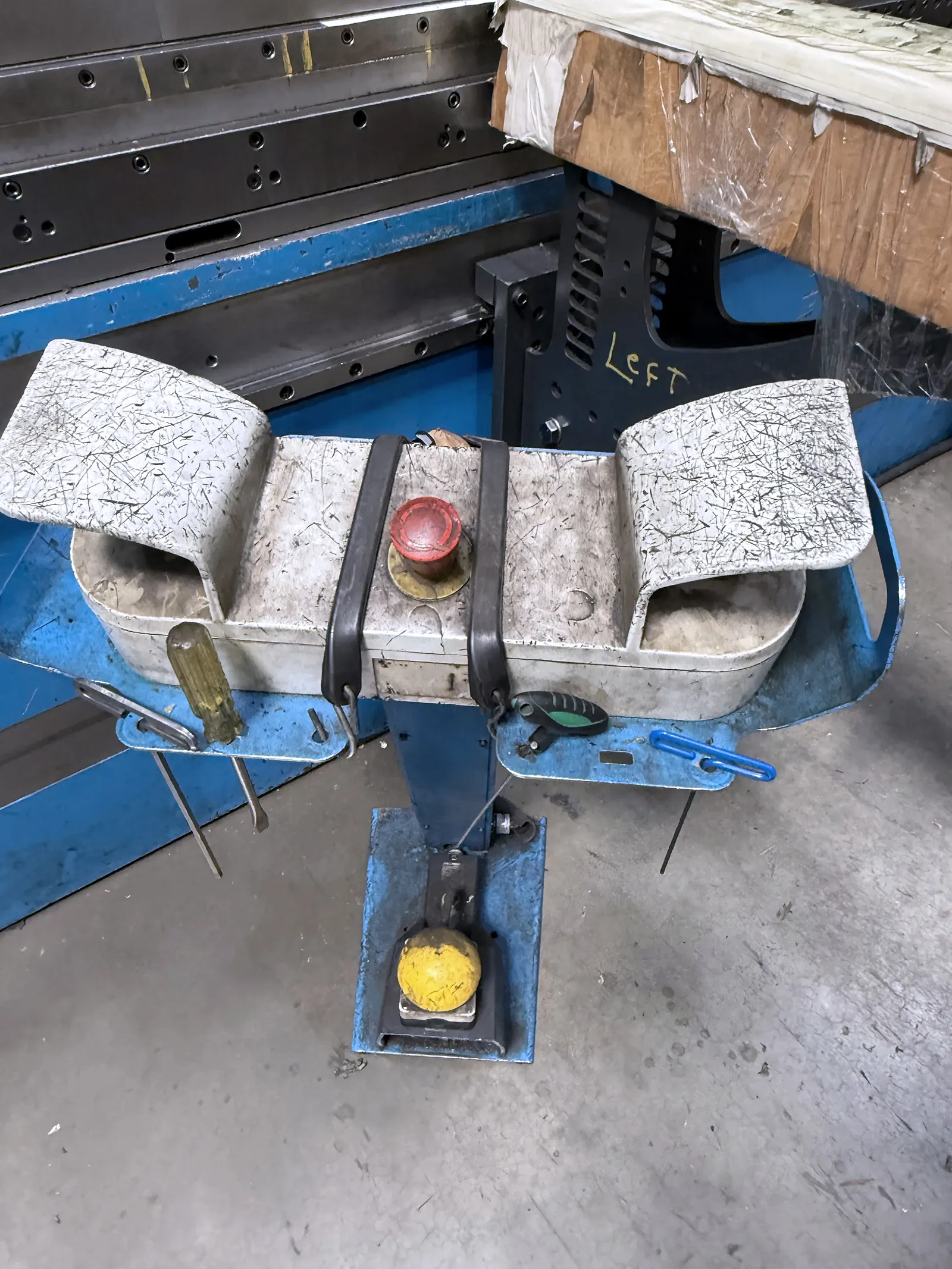 Finn Power 300 Ton 14' Press Brake_3766019