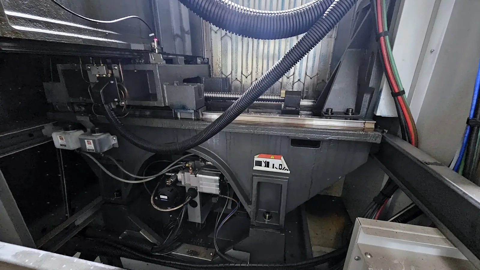 Haas UMC-500SS 5-Axis Machining Center_3766402
