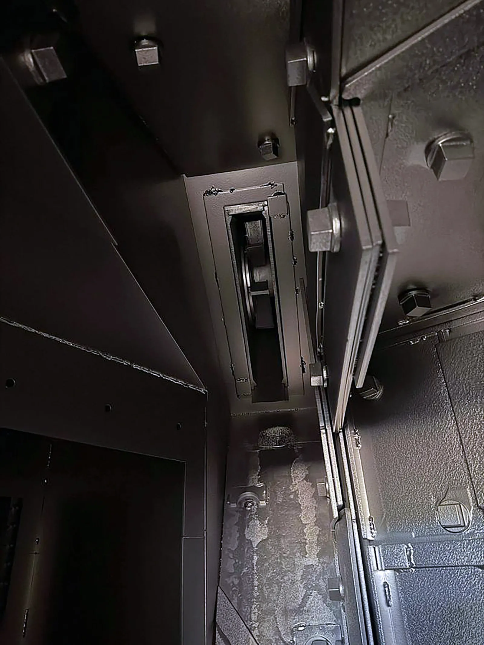 LS Industries Conveyor Blaster_3766888
