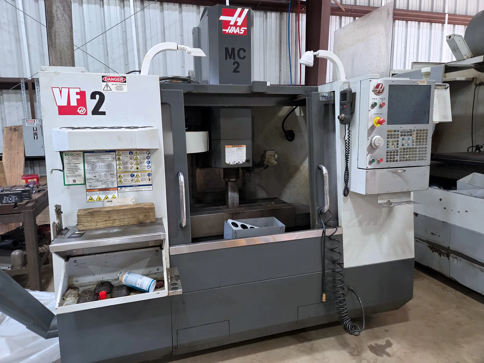 Haas VF-2_3763767