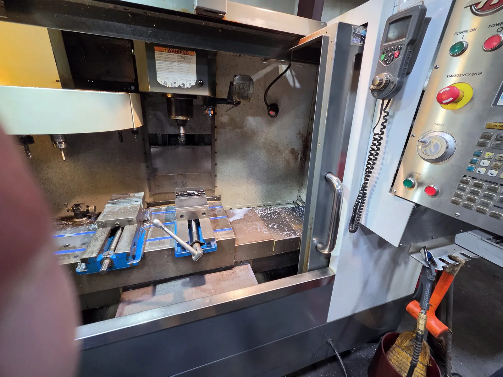 Haas VF-2_3763767