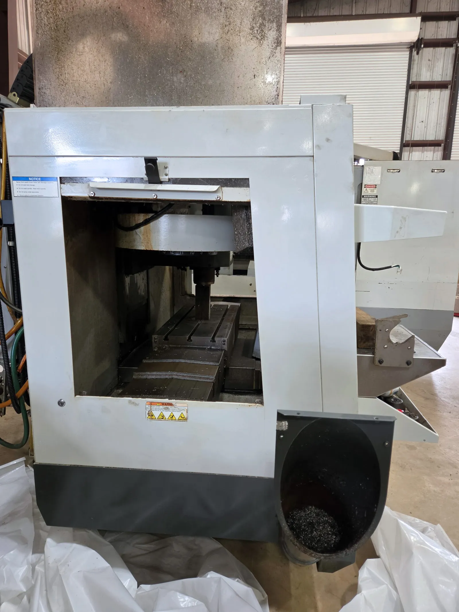 Haas VF-2_3763767
