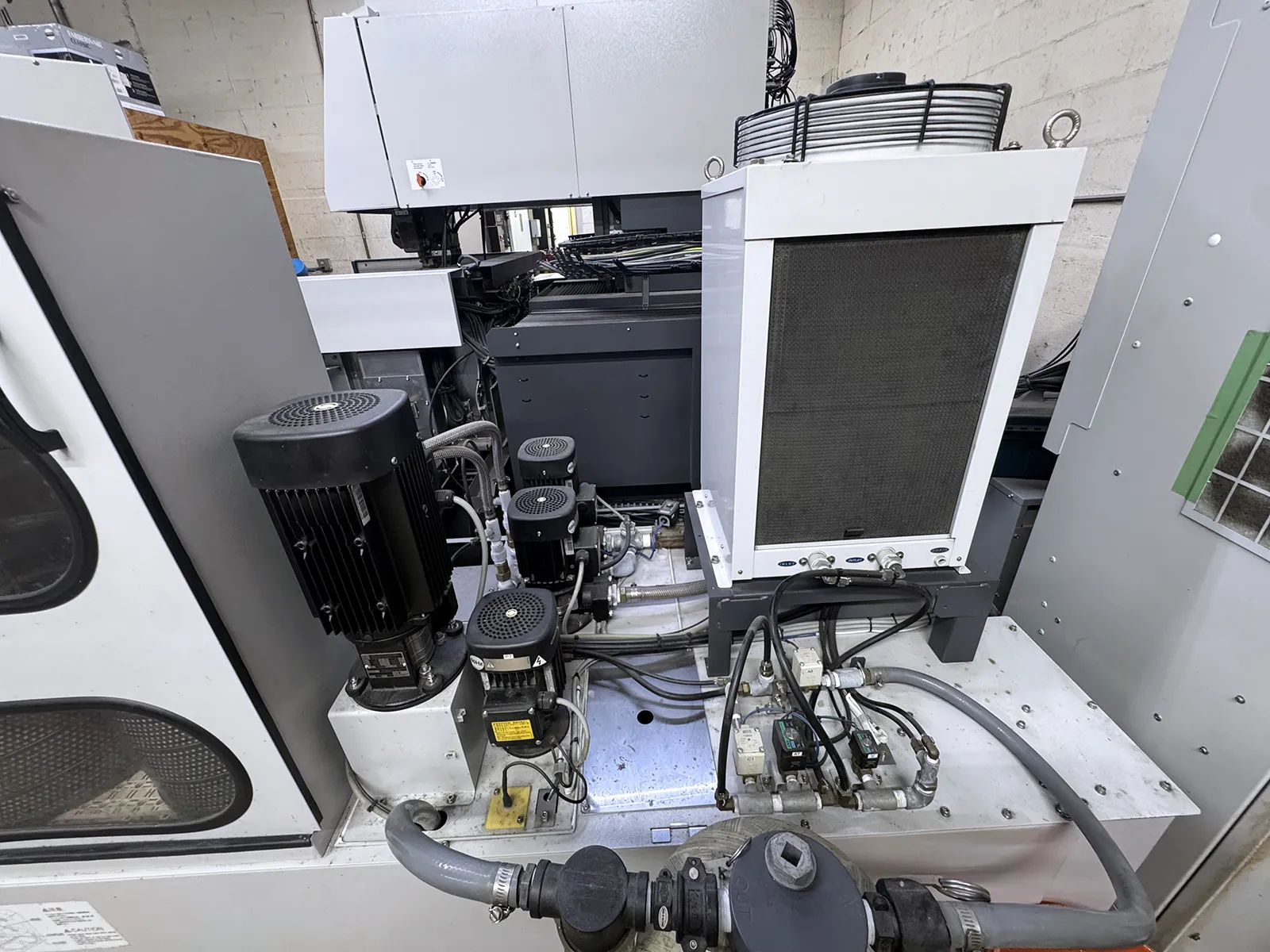 Mitsubishi MV2400S Advance Type 2_3773556