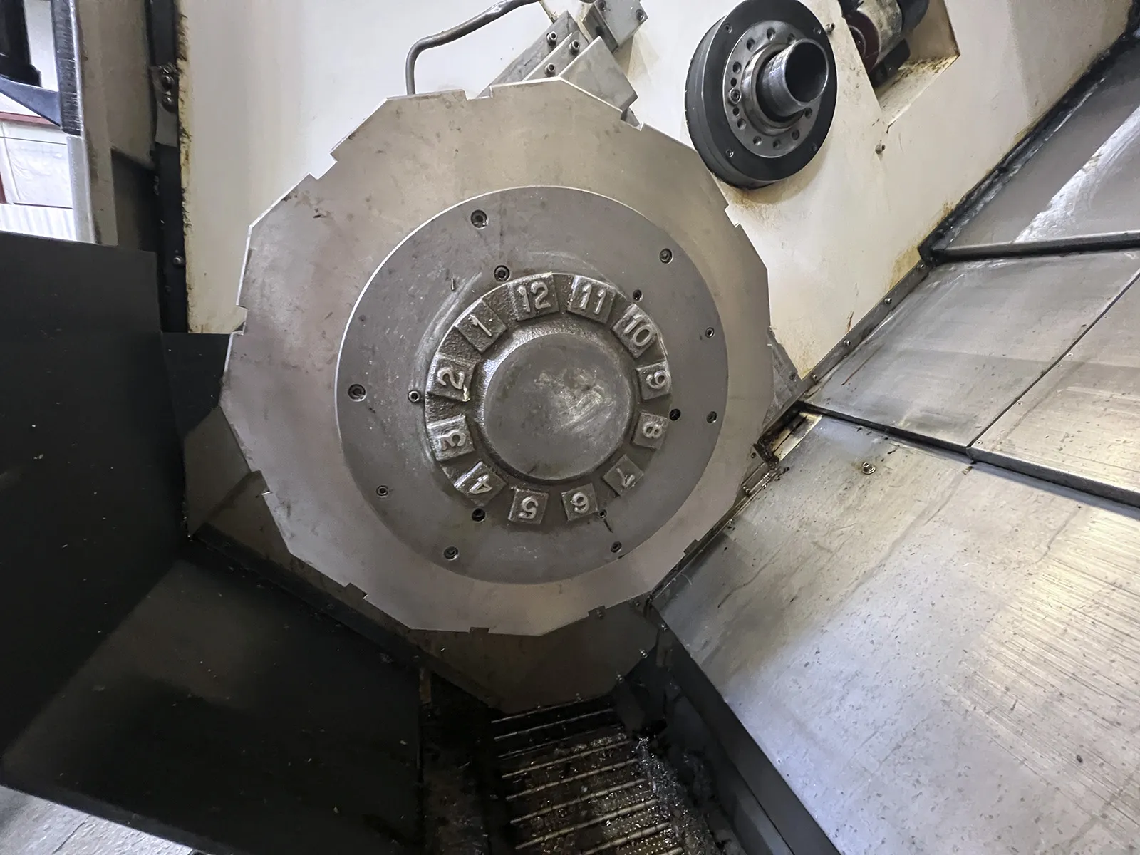 Hwacheon T2‑2T YSMC_3773025