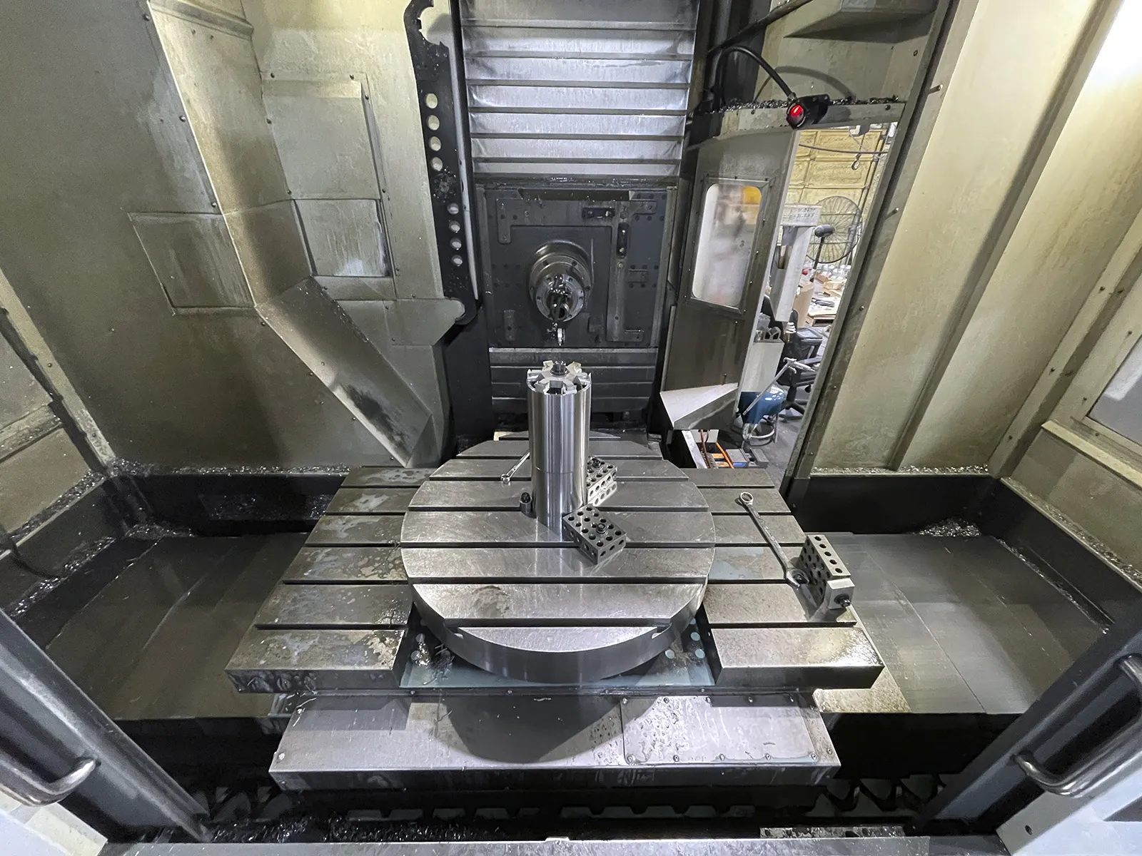 Haas EC-1600_3777128