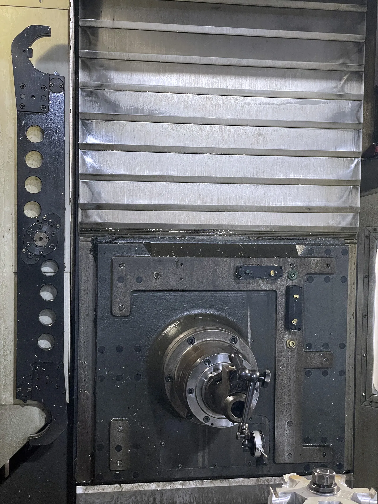 Haas EC-1600_3777128