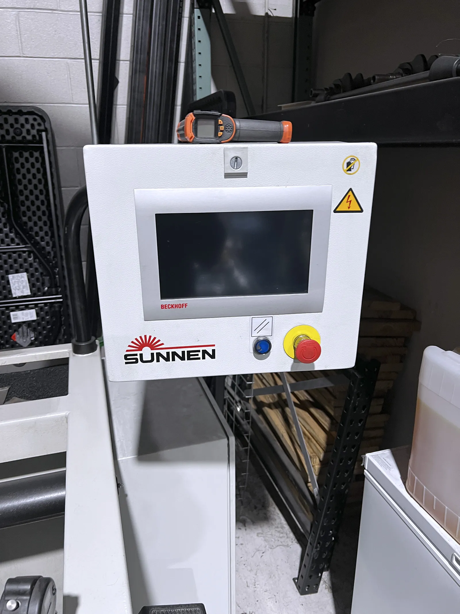 Sunnen SV15CD Vertical Honing Machine_3780117