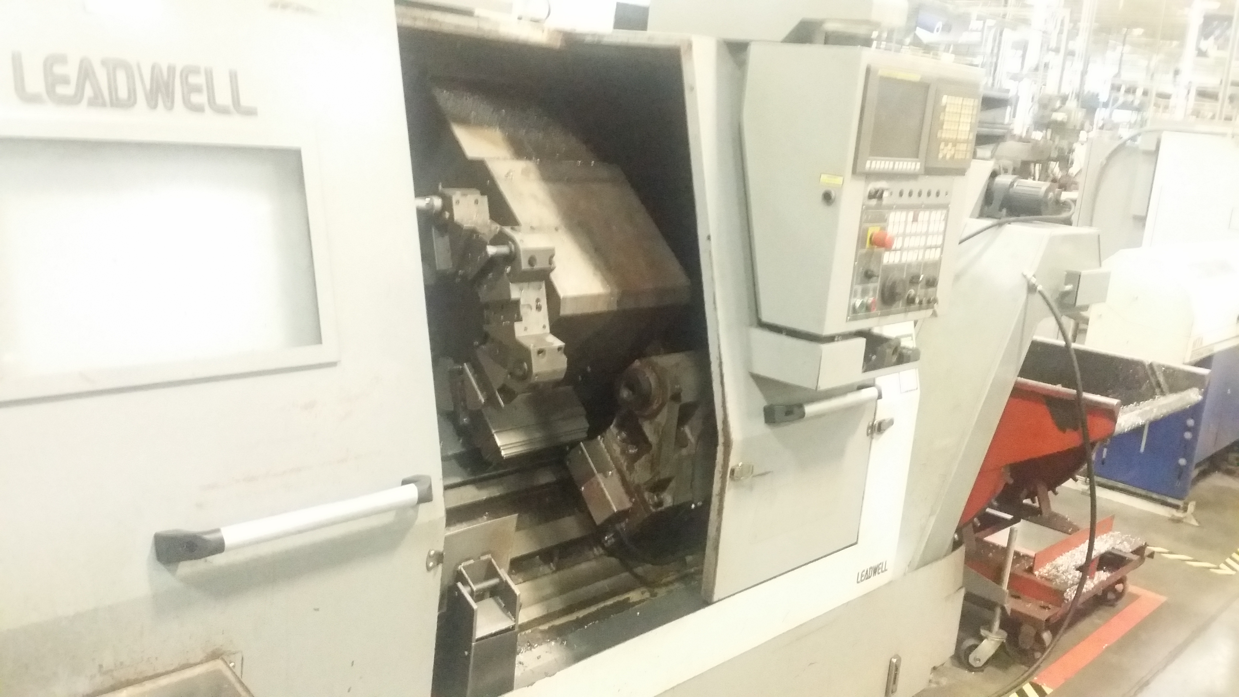 Leadwell T8 2006 1