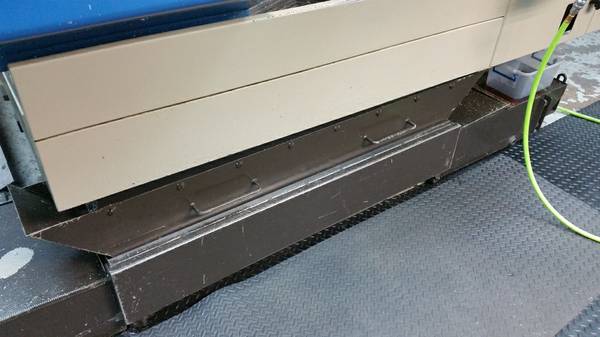 Hitachi Seiki VM40J 1999 1
