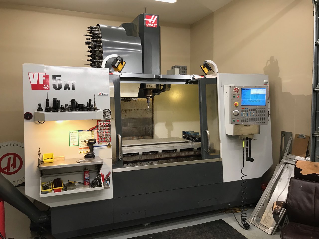 Haas VF-5 XT/40 2011 2