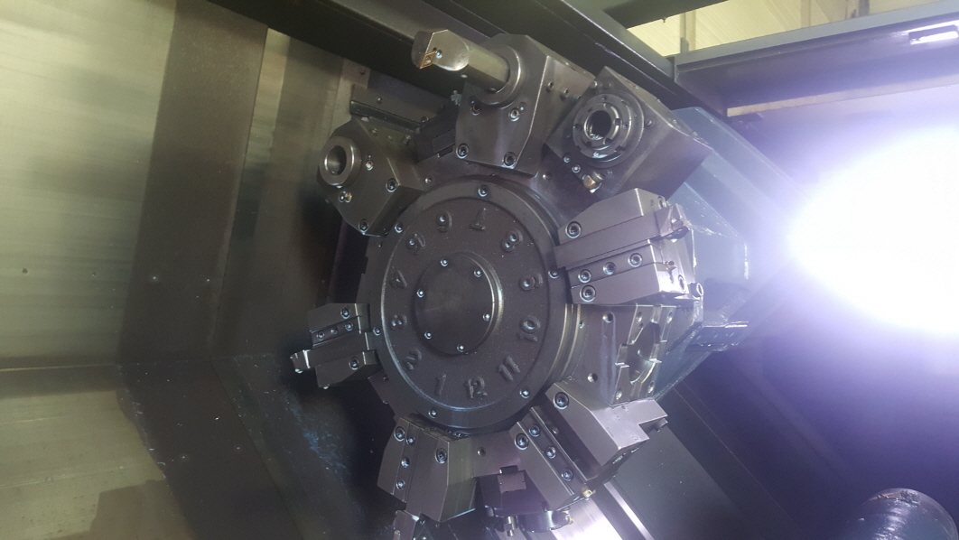 Doosan Puma-400LMA 2013 1