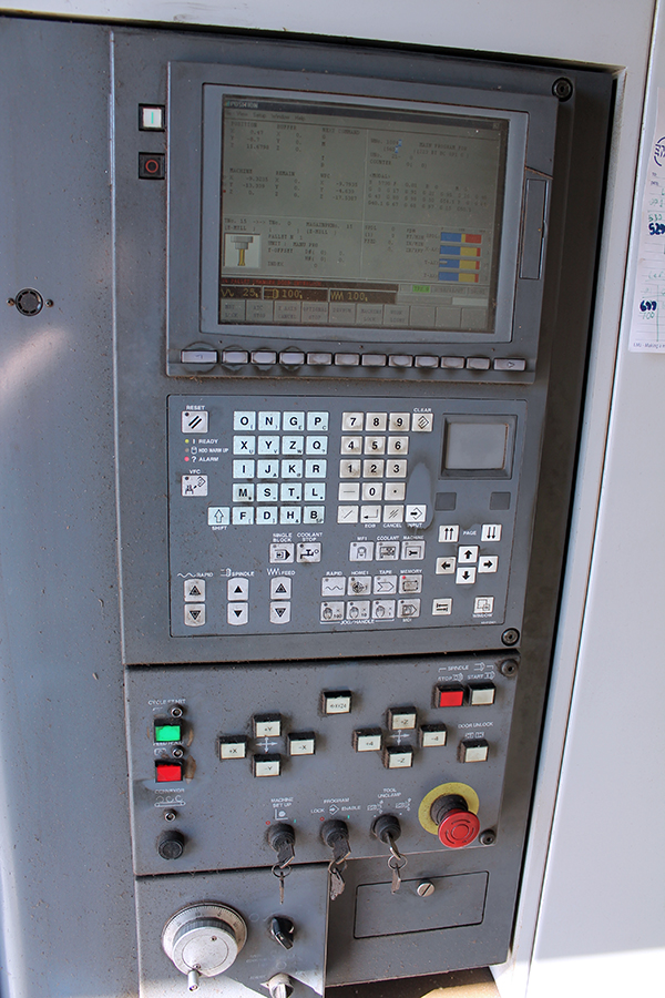 Horizontal Machining Center Mazak HTC 400 1999 1