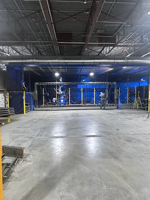 Yaskawa 70ft Dual Robot Weld Cell_3728667
