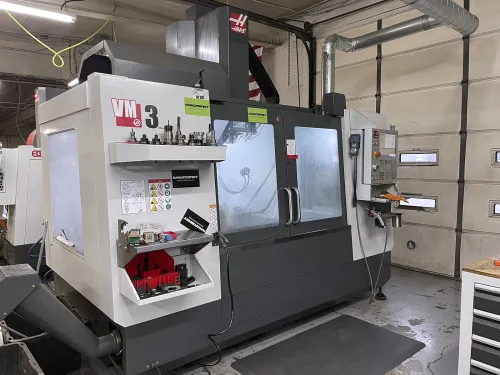 Haas VM3_3737948