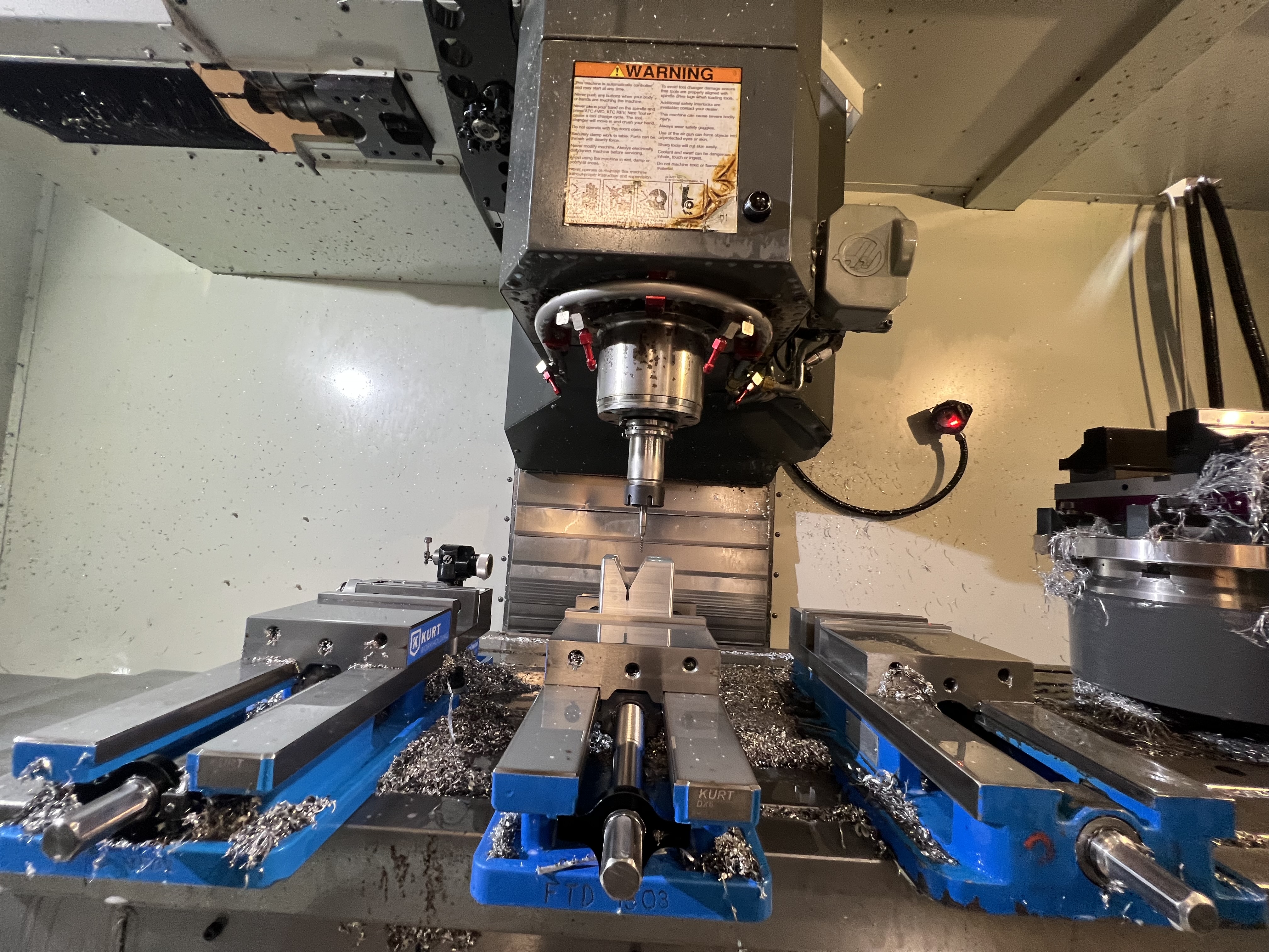 Haas VF-5XT/40 2014 1