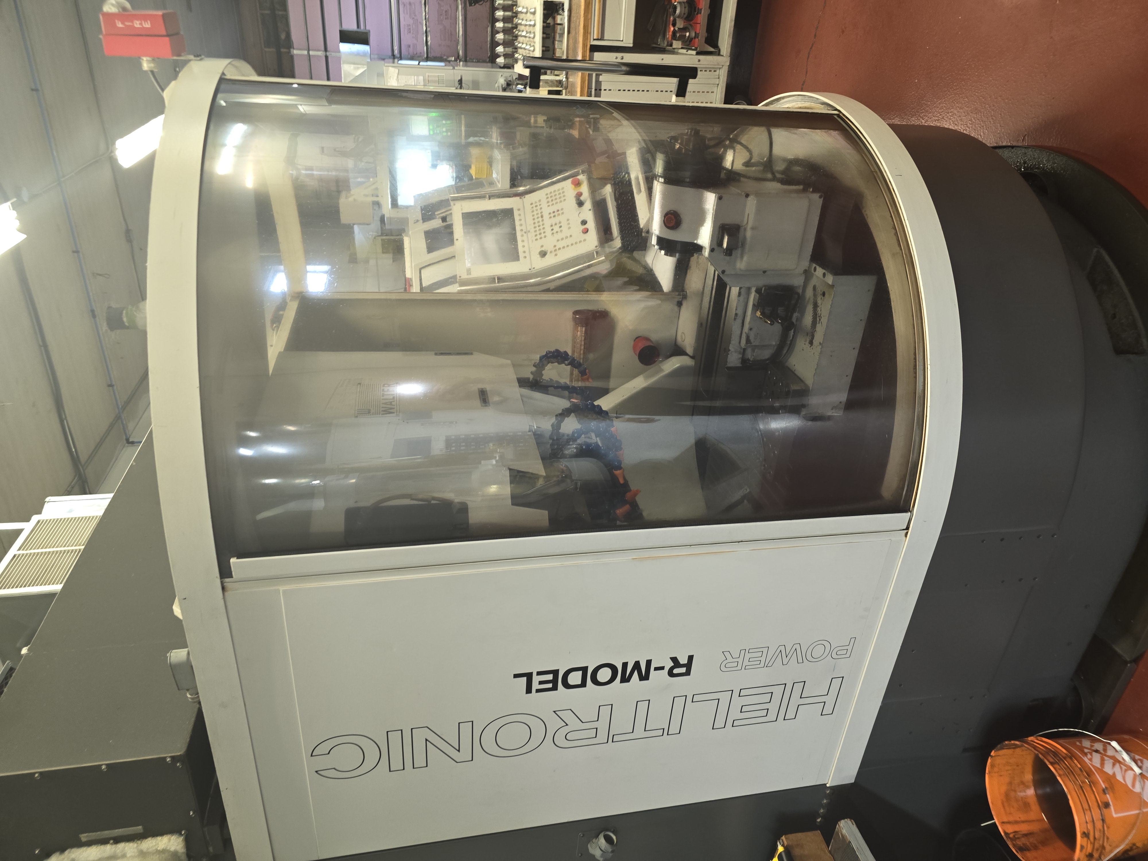 Walter R 2004 1
