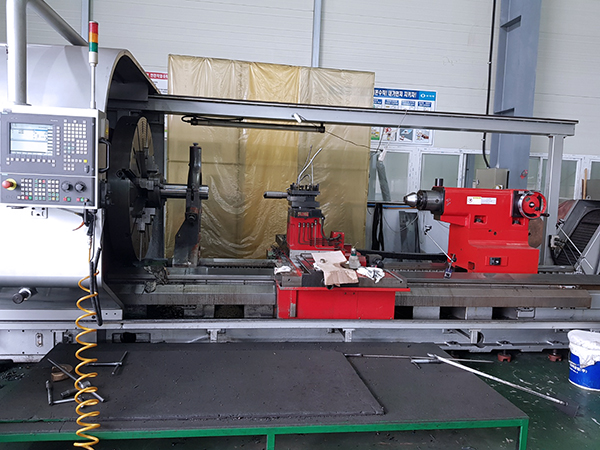 Hwacheon Mega 130x3000 2012 3